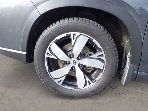 Used 2021 Subaru Forester Touring AWD/4WD image 14