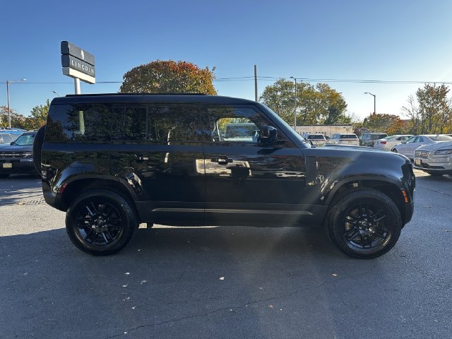 Used 2025 Land Rover Defender 110 S AWD/4WD image 4