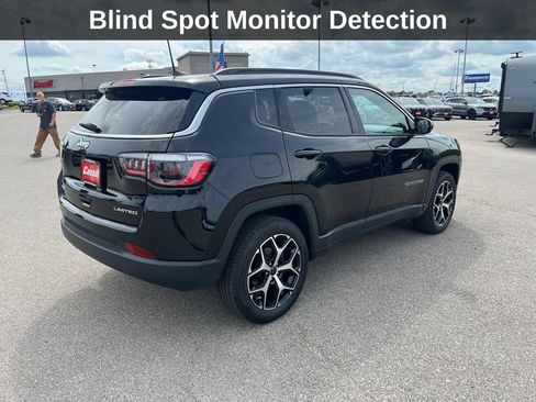 Used 2025 Jeep Compass Limited AWD/4WD image 6