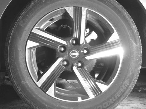 Used 2025 Nissan Sentra SV FWD image 14