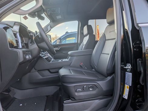 New 2026 GMC Sierra 2500 Denali w/ Max Trailering Package image 13
