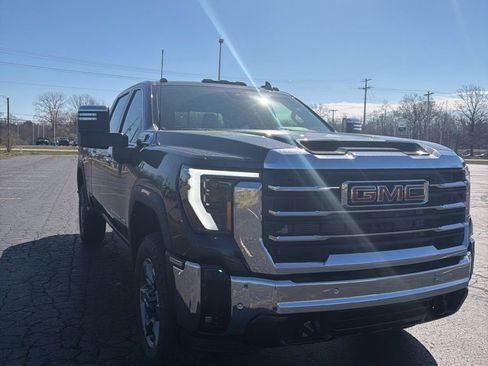 New 2026 GMC Sierra 2500 SLT w/ SLT Convenience Package image 3