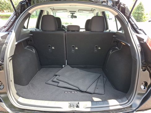 Certified 2023 Nissan Kicks S FWD image 28