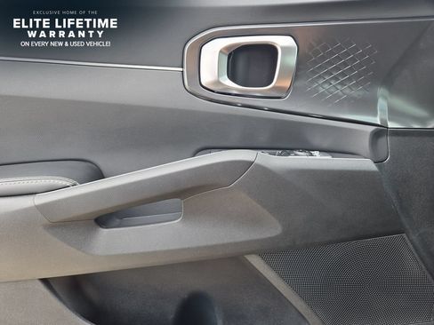Certified 2026 Kia Sorento LX FWD image 21