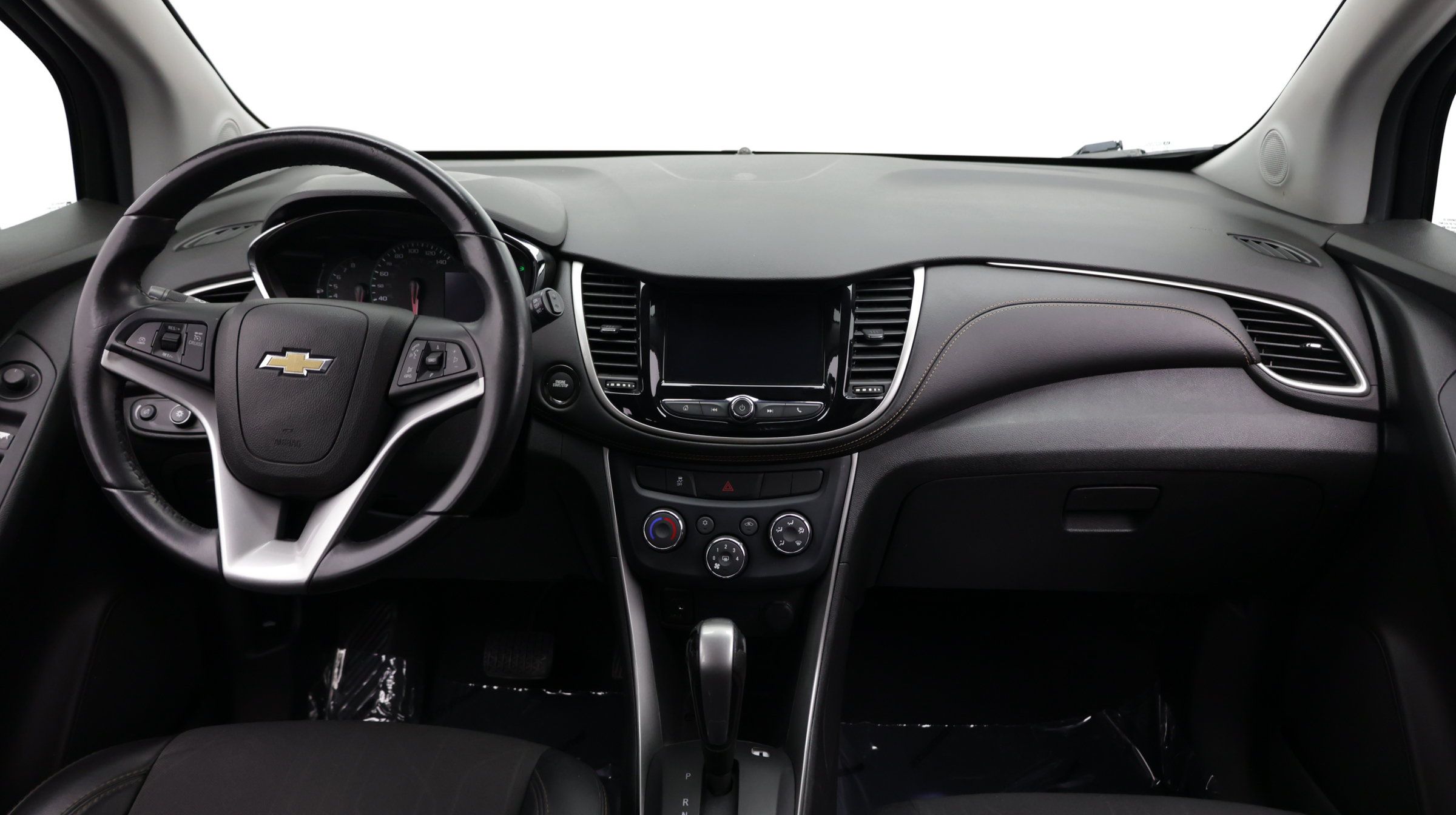 Used 2018 Chevrolet Trax LT w/ LT Convenience Package FWD image 28