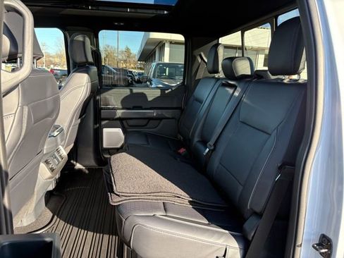 Used 2025 Ford F150 Lariat w/ Equipment Group 502A High image 18