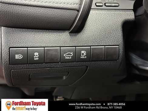 Used 2024 Toyota Camry SE image 20