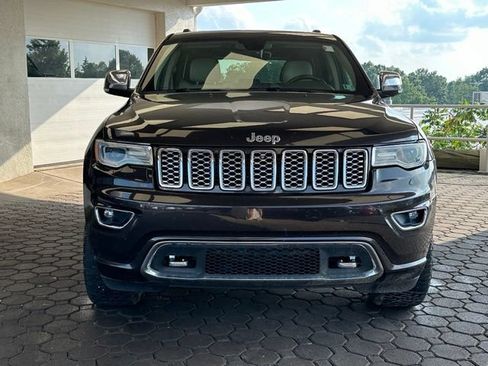 Used 2017 Jeep Grand Cherokee Overland AWD/4WD image 25