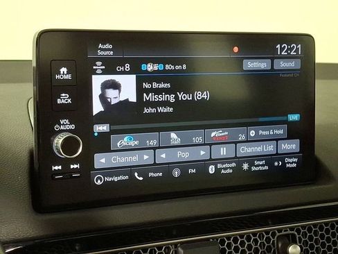 Used 2023 Honda Civic Touring image 3