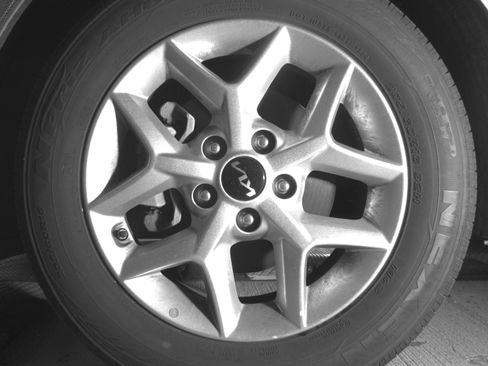 Used 2025 Kia Soul LX w/ LX Technology Package image 12