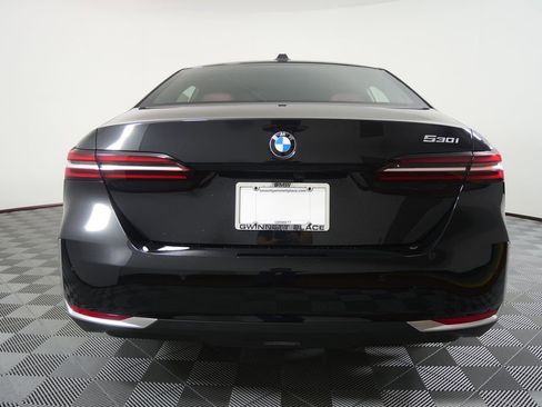 New 2026 BMW 530i image 4