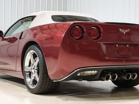 Used 2008 Chevrolet Corvette Convertible w/ Preferred Equipment Group RWD image 5