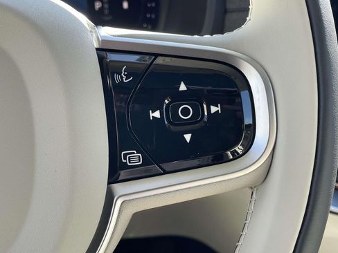 New 2026 Volvo XC90 B6 Ultra image 11