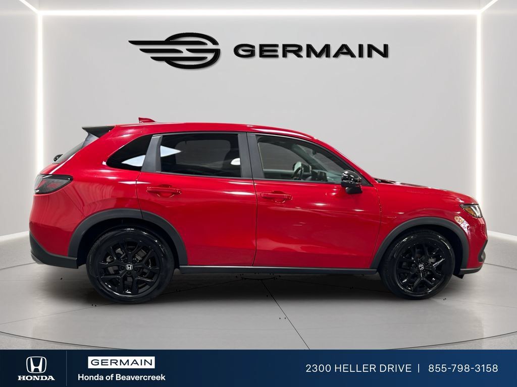 Certified 2025 Honda HR-V Sport image 9