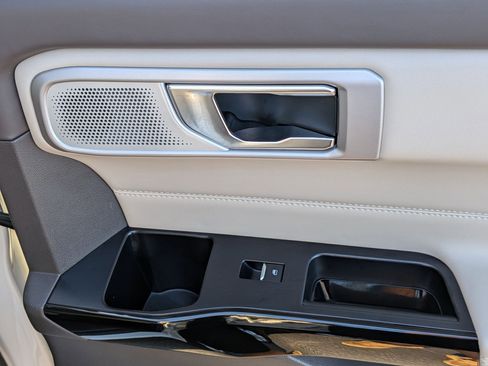 Used 2021 Ford Explorer Platinum w/ Equipment Group 601A image 34