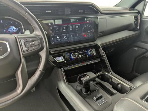 Used 2022 GMC Sierra 1500 AT4 w/ AT4 Premium Package AWD/4WD image 14