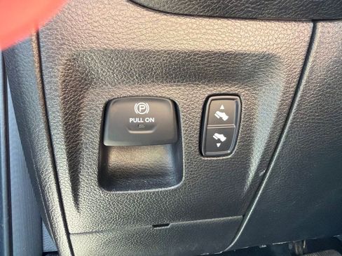 Used 2021 RAM 1500 Big Horn AWD/4WD image 22