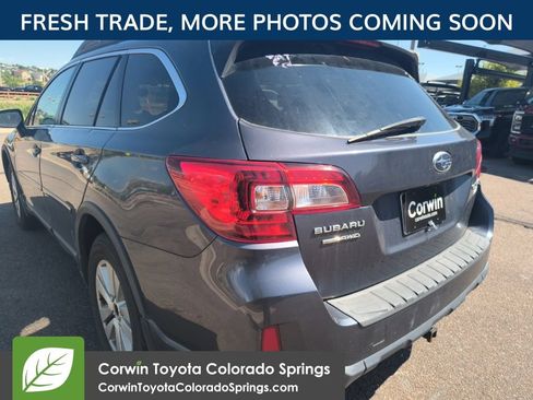Used 2017 Subaru Outback 2.5i Premium AWD/4WD image 6