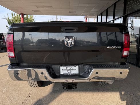 Used 2018 RAM 2500 Tradesman w/ Chrome Appearance Group image 7