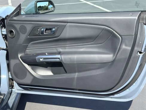 Used 2024 Ford Mustang GT Premium image 31