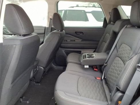 New 2026 Nissan Pathfinder SV image 29