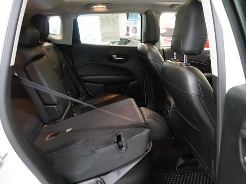 Used 2020 Jeep Compass Limited AWD/4WD image 32