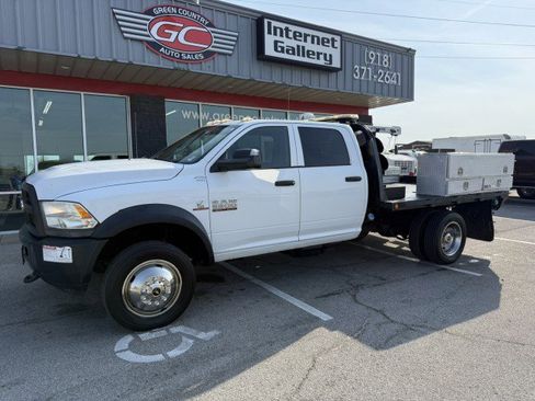 Used 2013 RAM 5500 Tradesman w/ Max Tow Pkg image 2