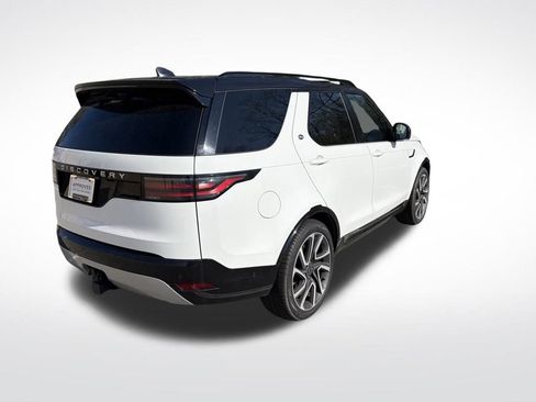 Certified 2024 Land Rover Discovery Metropolitan Edition AWD/4WD image 8