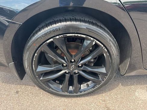 Used 2020 Chevrolet Malibu LT w/ Leather Package FWD image 32