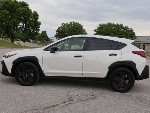 Used 2024 Subaru Crosstrek 2.0i image 8