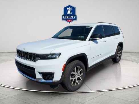 Certified 2025 Jeep Grand Cherokee L Limited AWD/4WD image 1
