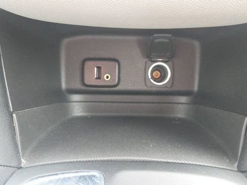 Used 2018 Chevrolet Equinox LS FWD image 31