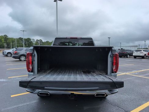 Used 2024 GMC Sierra 1500 SLT w/ SLT Premium Plus Package AWD/4WD image 6