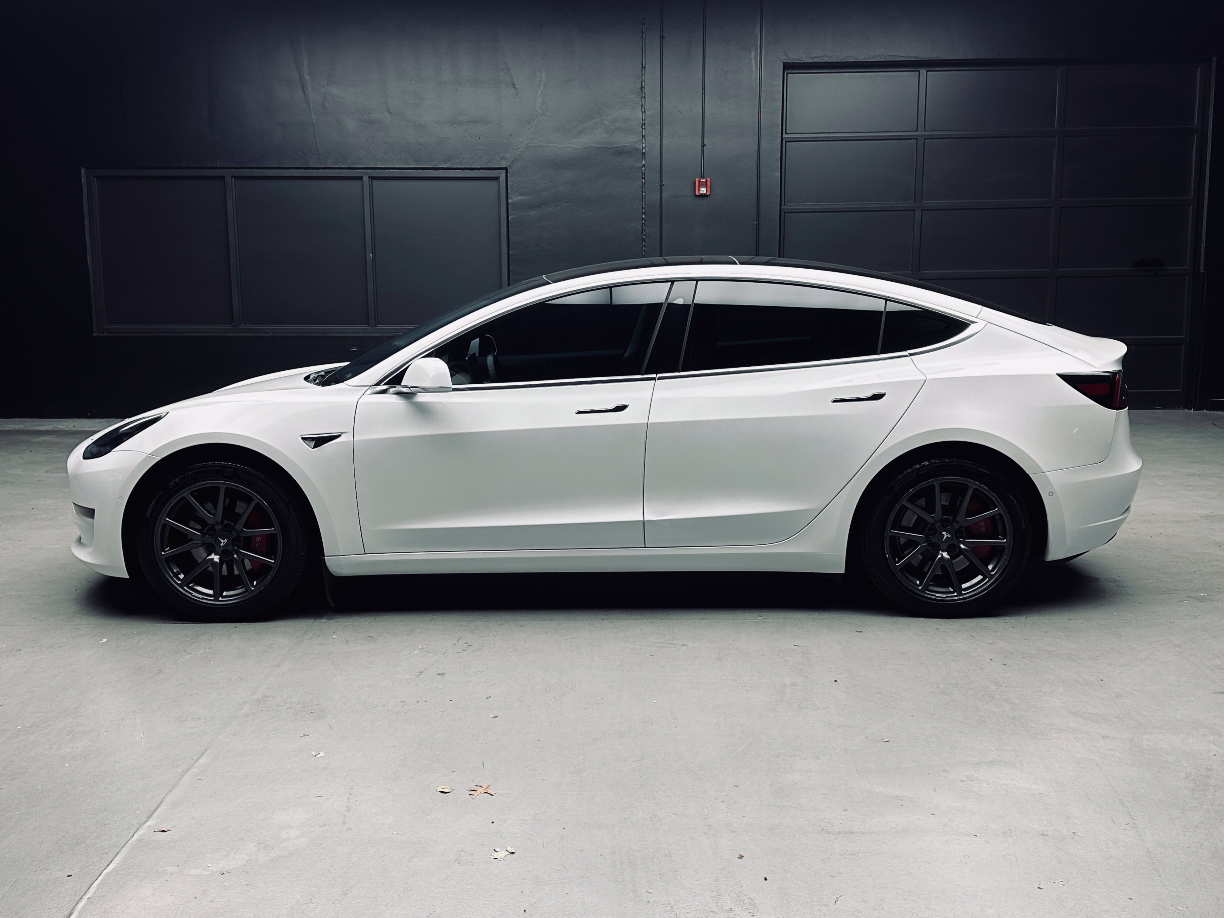 Used 2019 Tesla Model 3 Standard Range Plus RWD image 4