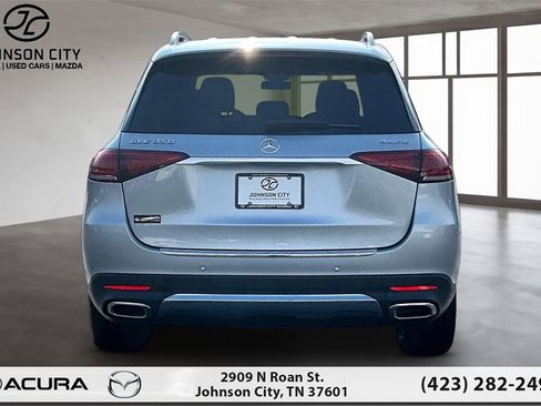 Used 2022 Mercedes-Benz GLE 350 4MATIC w/ Premium Package image 4