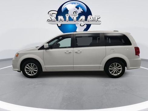Used 2019 Dodge Grand Caravan SXT w/ Driver Convenience Group image 7
