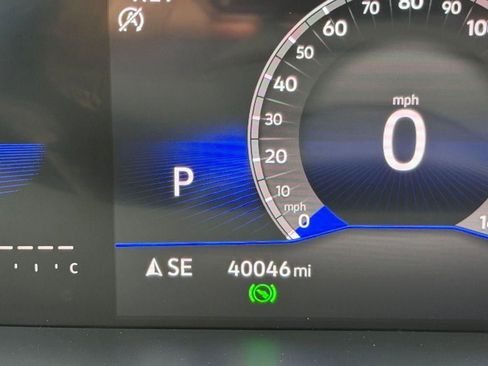 Used 2024 Volkswagen Taos SE FWD image 19