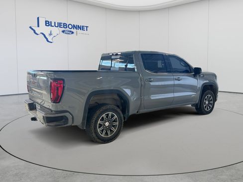Used 2024 GMC Sierra 1500 AT4 w/ Technology Package AWD/4WD image 4