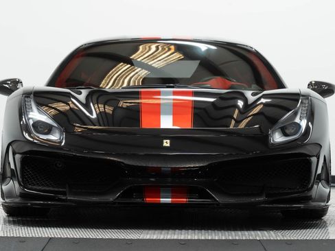 Used 2019 Ferrari 488 Pista Coupe RWD image 6