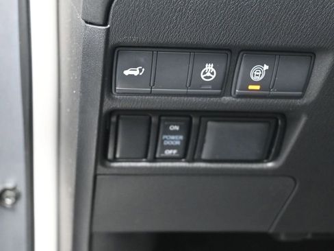 Used 2018 INFINITI QX80 4WD w/ Deluxe Technology Package image 14