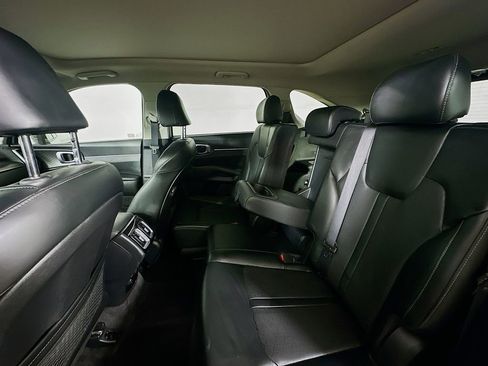 Used 2021 Kia Sorento S w/ Panoramic Sunroof Package image 15