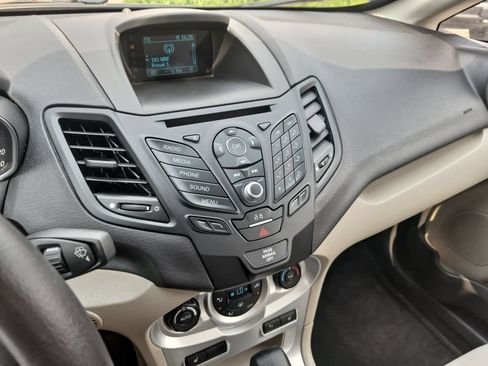Used 2016 Ford Fiesta SE w/ Cold Weather Package FWD image 27