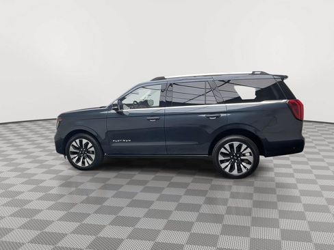 Used 2025 Ford Expedition Platinum w/ Platinum Ultimate Package AWD/4WD image 43