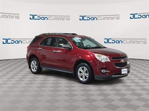 Used 2011 Chevrolet Equinox LT w/ Chrome Appearance Package image 3