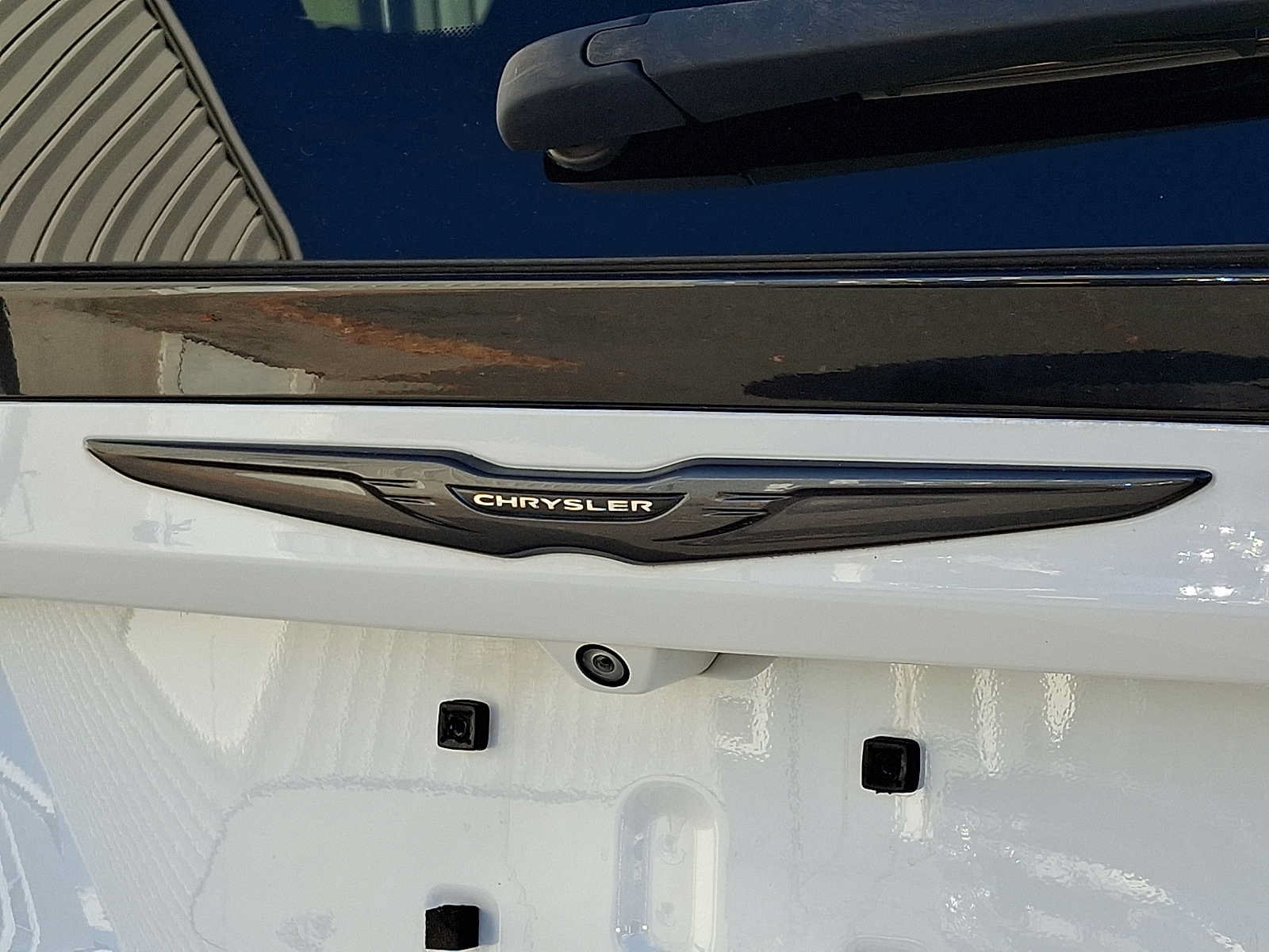 Used 2019 Chrysler Pacifica Touring-L FWD image 33
