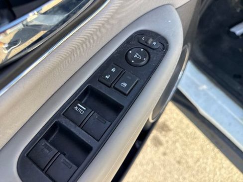 Used 2018 Honda HR-V EX image 24