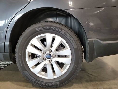 Used 2019 Subaru Outback 2.5i Premium AWD/4WD image 14