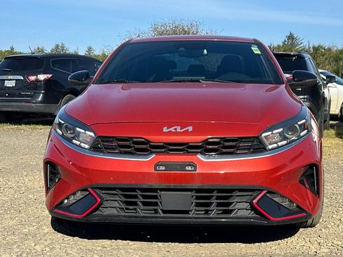 Used 2022 Kia Forte GT-Line w/ GT-Line Premium Package FWD image 3