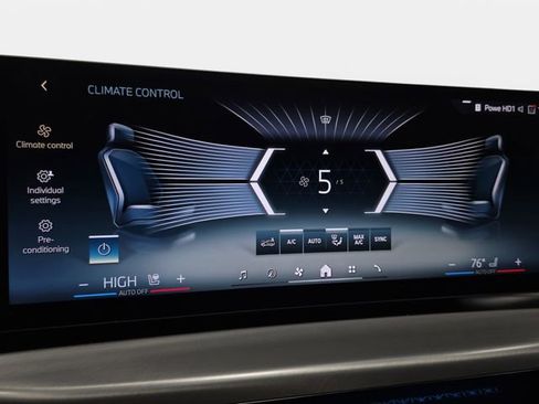 Used 2025 BMW i4 xDrive40i w/ M Sport Package AWD/4WD image 24