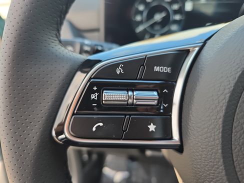 New 2026 Kia Seltos SX image 18